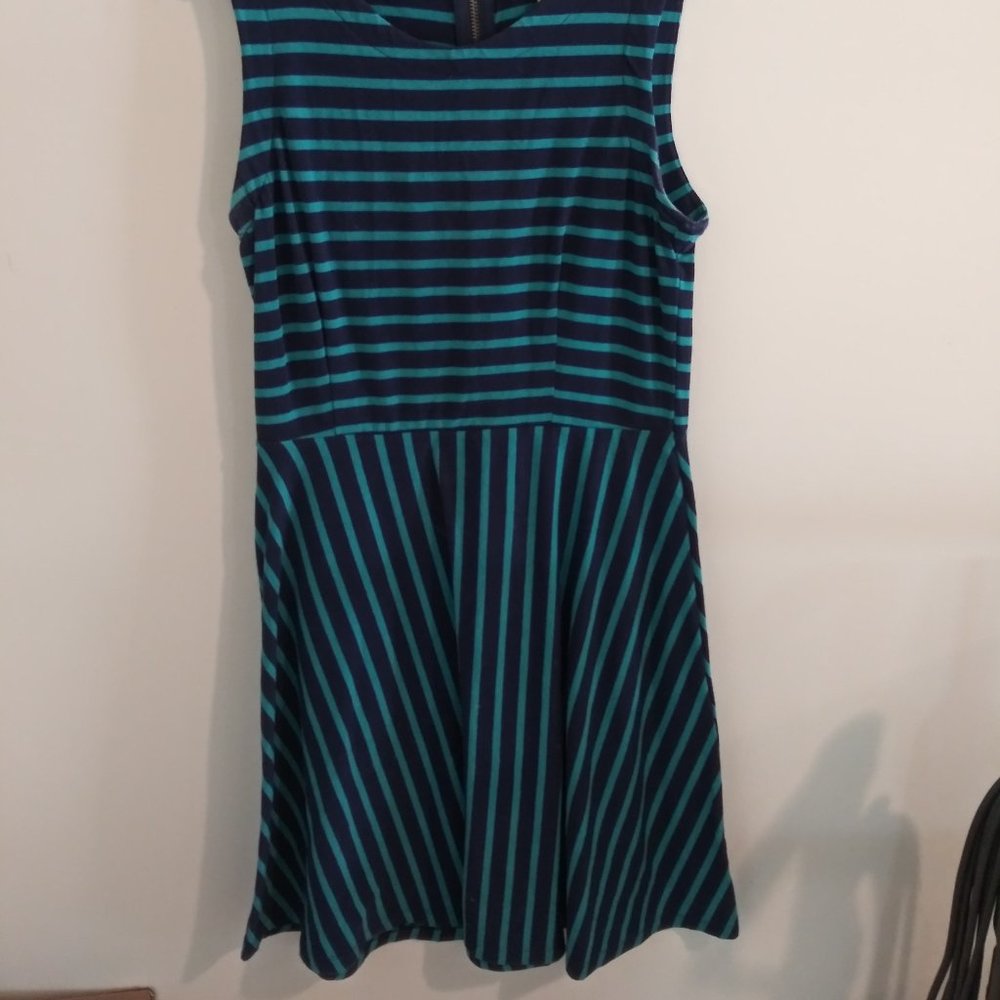 Old Navy Sleeveless Striped Dress Size M